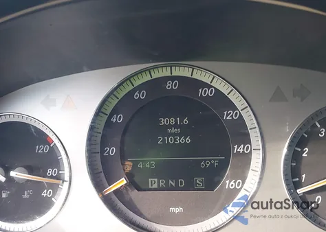 2008 Mercedes-Benz C 300 Luxury/Sport из США, поврежденный, VIN WDDGF54XX8F097773